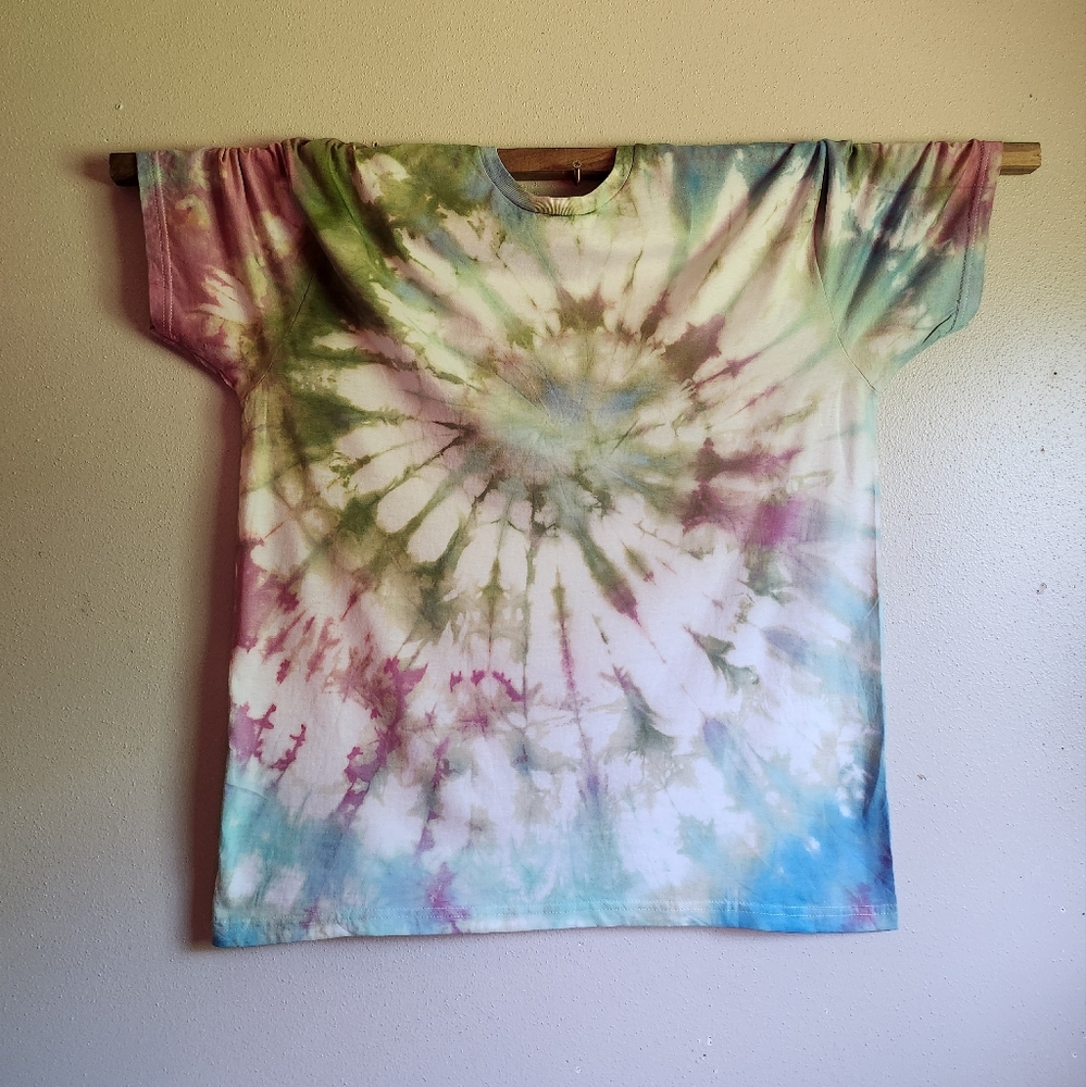Cozy Art In Tie-Dye XL!